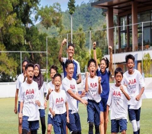 官方：热刺与AIA续约，但下赛季后者会变成训练服赞助商