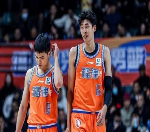 不容易，山东男篮加时战胜福建取得跨年四连胜，邱彪可以请客了