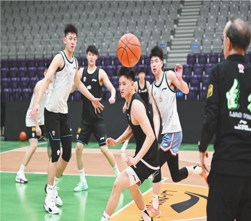 辽篮期待连续六年“开门红”