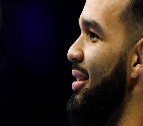 难得得到出场机会，76人的前NCAA第一大前锋的表现令人有些失望