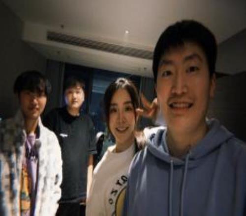 管泽元：这场Bo5太Crazy了，毛毛解说的比赛这赛季全都是打满的