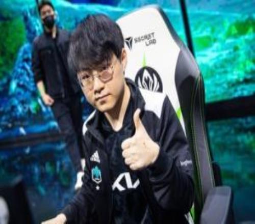 许哥是___SMK被Chovy无情暴虐四局作用甚微战绩合计101713！