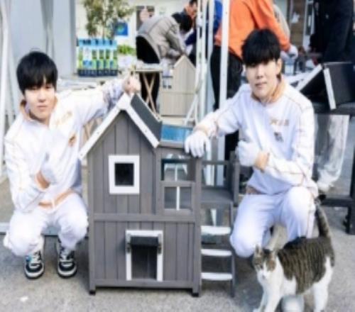 IG发布全明星公益日VLOG：寒冷的冬天，就要靠毛绒绒来治愈！