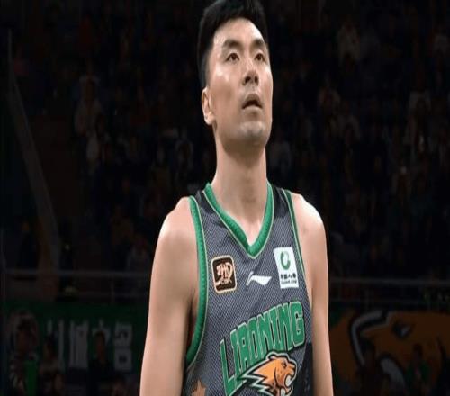 辽宁男篮续约2.14米中锋，李晓旭有望再战1年，姜宇星跟队迎首秀