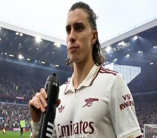 对阵维拉染黄，卡拉菲奥里累计五黄停赛将无法出战狼队