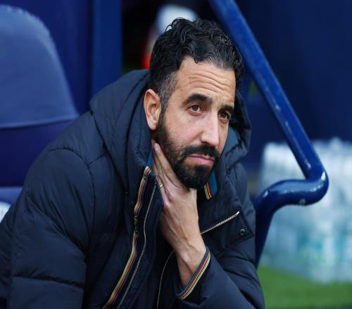 帅位告急40岁阿莫林与曼联高层激烈冲突！下通牒：不支持就炒我