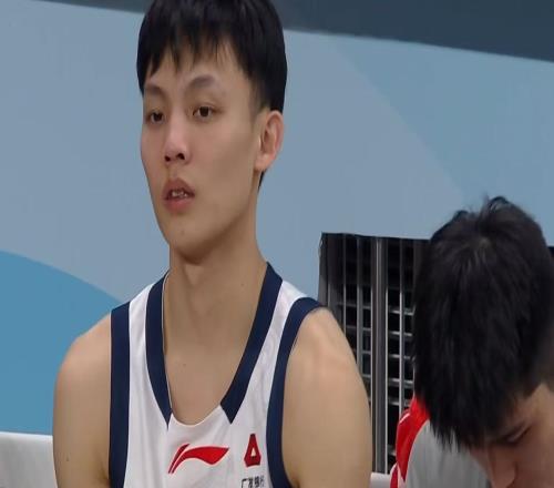 重返广东队CBA全明星内线打服胡金秋，曾是杜锋的冠军拼图！