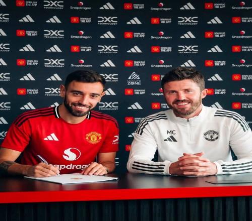 曼联恐亏8500万欲再留B费1年，助新帅过渡！世界杯前双方将定去留