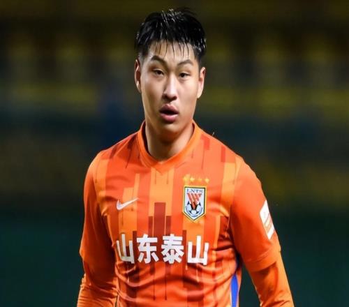 季胜攀为何在热身赛传射俱佳，到正式比赛就不行了，原因找到了
