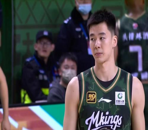 不去NBA了！男篮“2米03后卫”拒绝加盟活塞队，曾被誉为最强00后