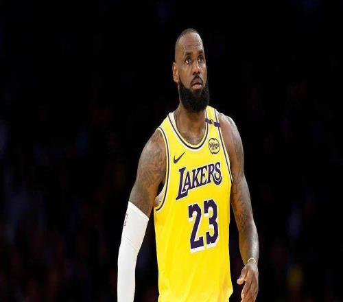 最后一舞！名记曝湖人已准备与詹姆斯分手，或在交易截止日前发生