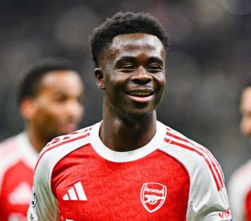 大英帝星又水了24岁头号核心13场球荒，阿森纳30万镑周薪给早了