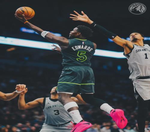 状元大战状元！爱德华兹绝杀马刺！文班亚马被老乡垫脚