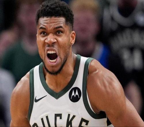 字母哥37+8+7创NBA历史第1神迹，雄鹿爆冷逆转尼克斯！唐斯12中2