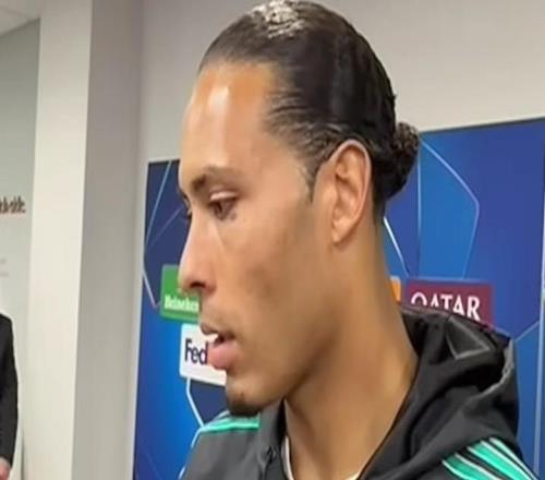 范戴克：布拉德利对位的是近年来最优秀的边锋之一，他表现惊艳