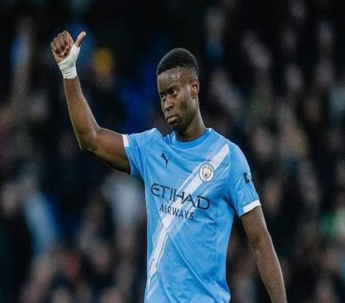 格伊谈首秀：我个人感觉还不错，但还有很多东西需要学习