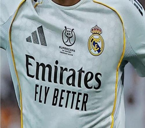 2025年俱乐部球衣销量榜：皇马居首，巴萨第二，巴黎第三