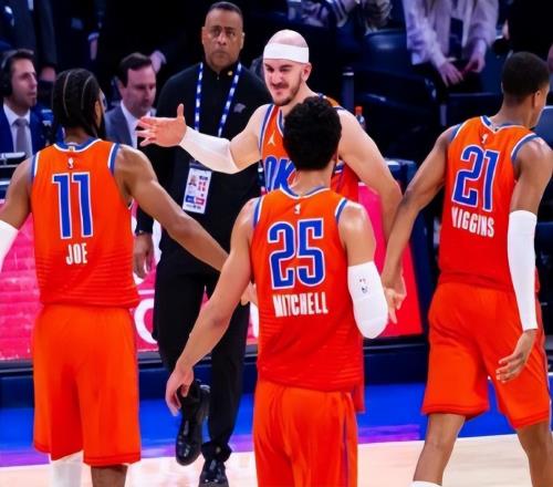 雷霆VS马刺前瞻：西部第一PK西部第二，马刺横扫雷霆避免被四杀