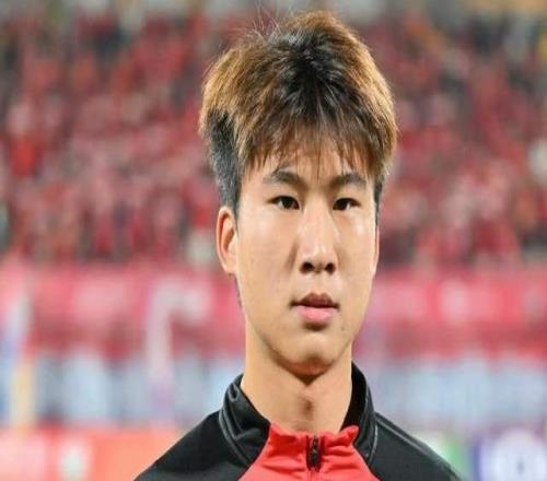 向余望身价涨至50万，重庆5青年才俊霸榜主力框架浮现防被挖角