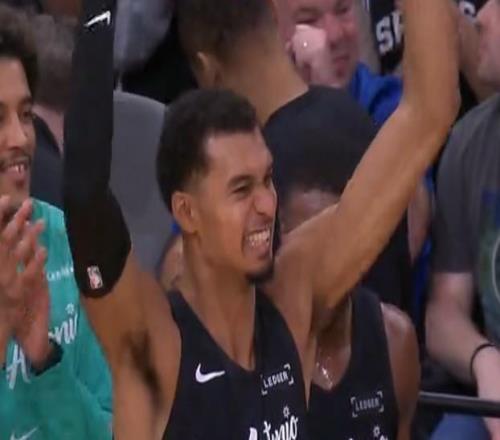 纪录终结但无所谓，文班对雷霆一战连续101场有盖帽纪录作古