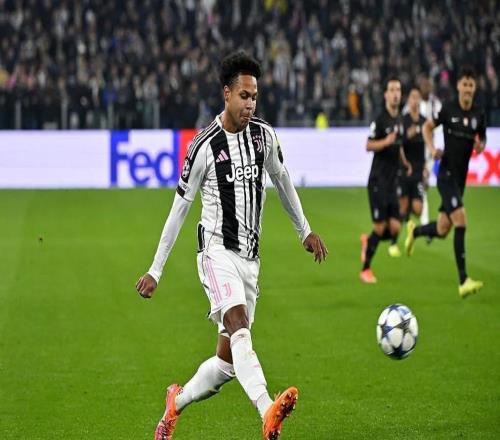 麦肯尼：没能拿下3分很遗憾新教练带来了新的理念和活力