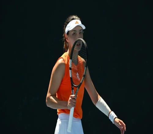 澳网2026单打第二轮中国军团独苗王欣瑜解锁32强刷新个人赛会最佳纪录