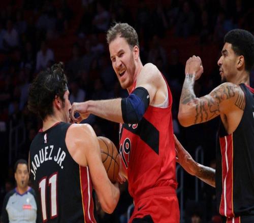 坏消息，猛龙队中锋珀尔特尔的“持续背伤”仍未见好转迹象