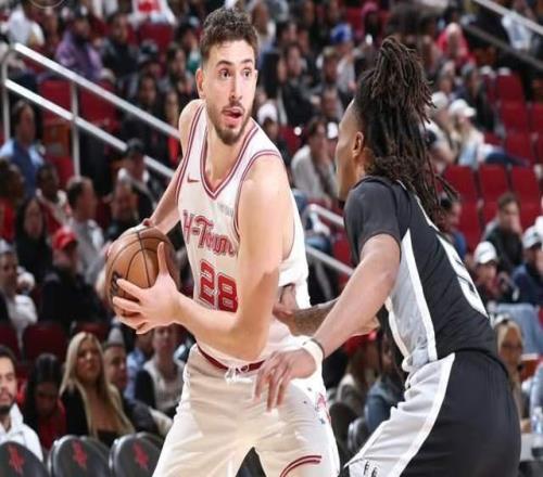 申京14投3中，火箭队新三人组更搭配底薪后卫10+10巩固主力位置