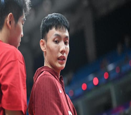 被举报22天后，徐杰回归CBA赛场首度发声，恩师杜锋霸气护犊子