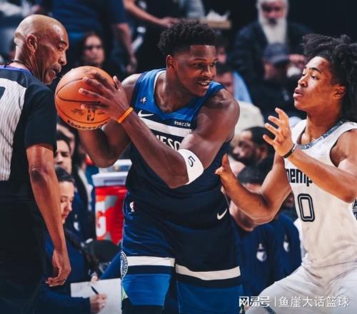 爆冷！华子39+7杰克逊30+6，灰熊7人得分上双，勇士旧将爆发尽力