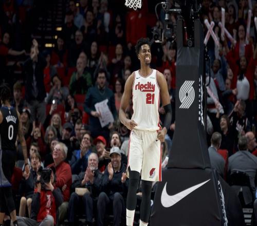 媒体人：上海男篮邀请前NBA球员怀特塞德前往日本随队试训