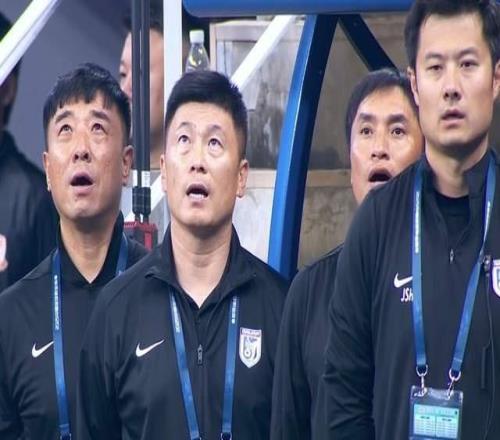 贾顺浩告别大连，踢重庆得出奇招刘祝润暂回海港冬训穆帅定去留