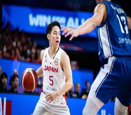 谁阻止河村周琦倒地撞翻徐杰最担心的不是杜锋而是郭士强