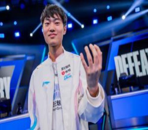 你想在BLG结束职业生涯Knight合同到期后将年龄将来到27岁