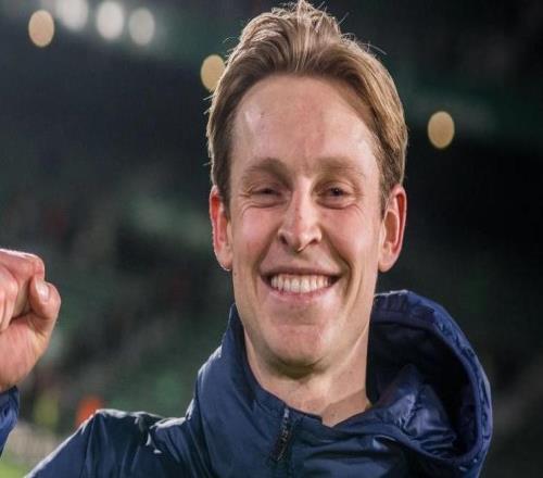 世体：在特尔施特根离队后，德容正一步步扛起球队的领袖责任