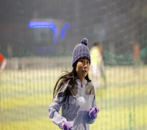 平凡集结，向光起跑百练成金，逐金小队的半马启航记