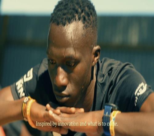 马拉松之神基普乔格所在跑团签约新合作伙伴，或与华为穿戴深度合作