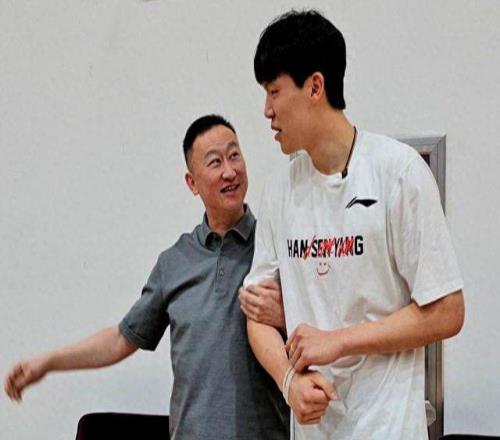 像极了当年周琦！杨瀚森的NBA起步困境，某些媒体也有责任