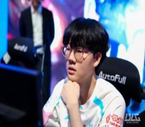 连本命月男都玩不明白了Viper全场数据81212，团战迷路+脱节