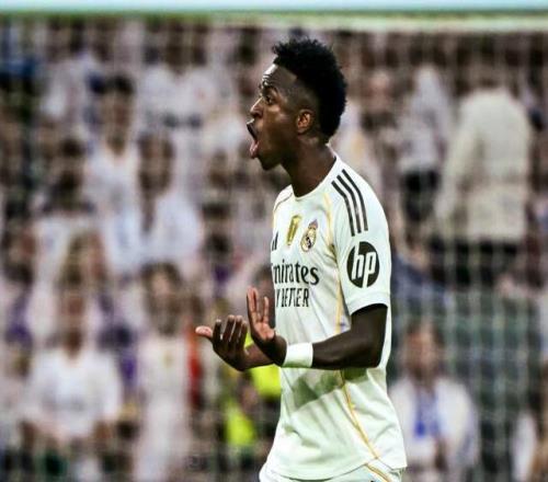 皇马1.5亿巨星怒不可遏！一路抱怨不满阿隆索威胁要离队