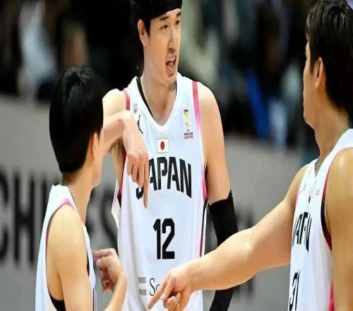 日本男篮12人名单出炉，霍金森落选，太意外了