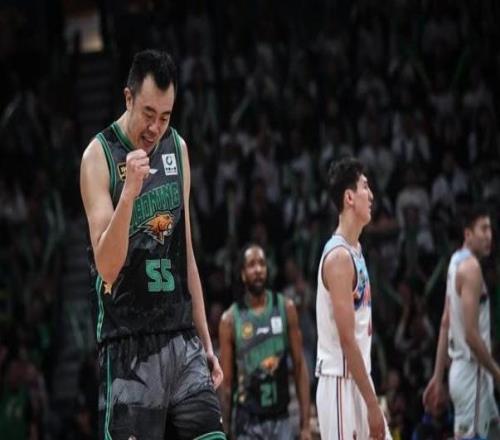 韩德君退役坦言：“接下来没有什么具体计划，就是先休息”