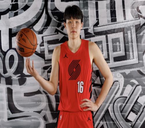 杨瀚森效应！队记称开拓者或成世界之队：北京飞波特兰是热门航线