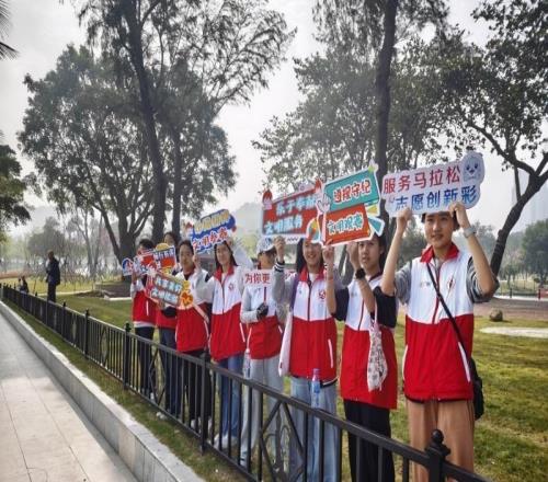 温情服务彰显城市文明！“志愿红”护航珠海马拉松赛道