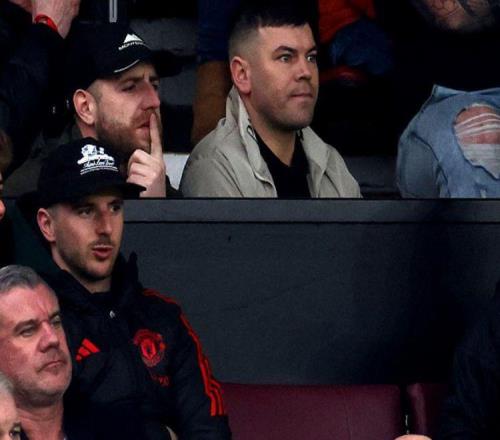 曼联考虑2000万清洗芒特！伤病太多25万周薪太高，换帅后沦为替补