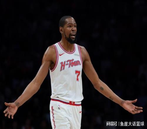 火箭赢球仍暴露两短板，杜兰特真无奈！申京28+6该批，乌度卡醒悟