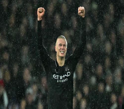 豪门悲喜夜：曼城连丢3球54险胜巴萨31终结马竞7连胜4分领跑