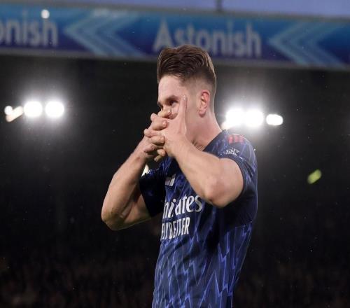 阿森纳单一月份赢下5场客场比赛，为队史第二次做到