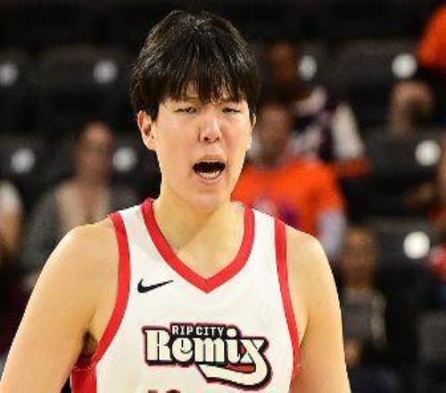 记者解析杨瀚森处境：是开拓者重点培养对象短期内不会被交易