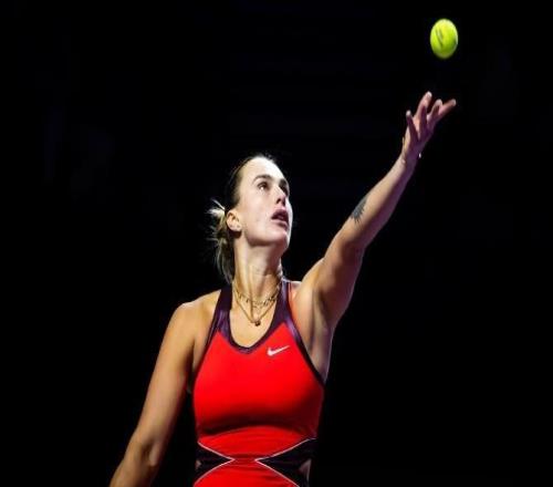 萨巴伦卡20力克卫冕冠军高芙，三战全胜挺进总决赛四强